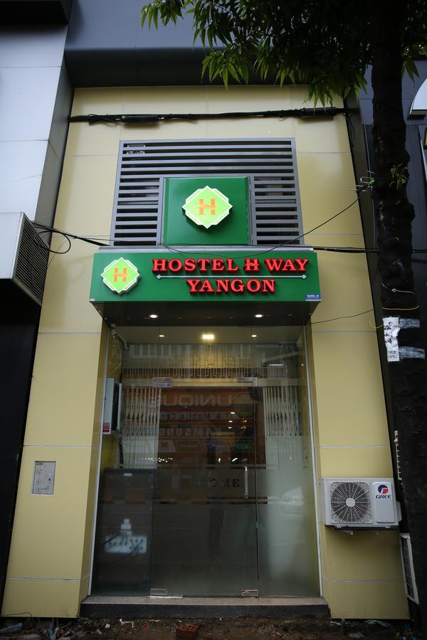 Hostel H Way Yangon Ngoại thất bức ảnh