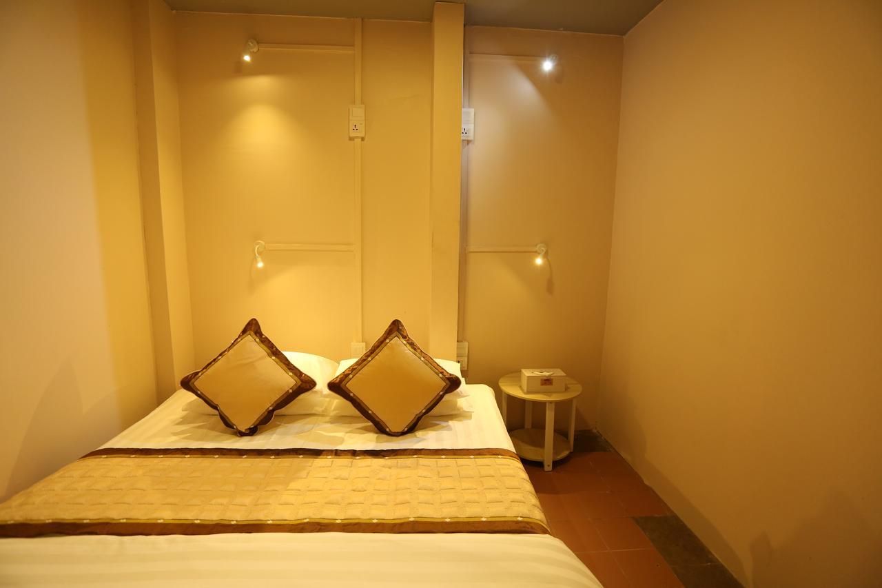 Hostel H Way Yangon Ngoại thất bức ảnh